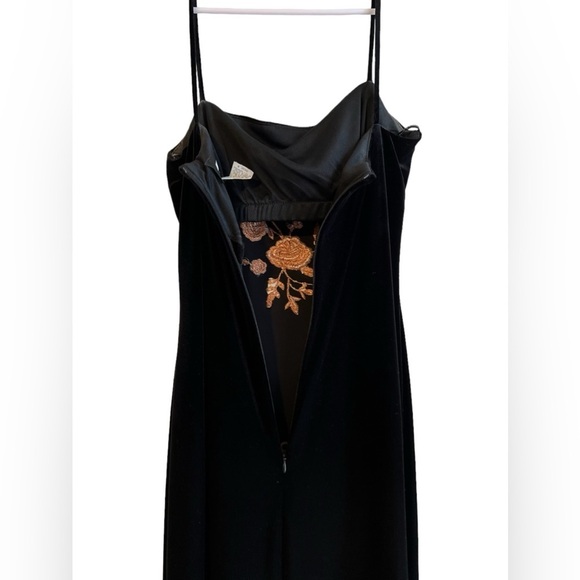 Vintage Arianna by Rachel Kaye Velvet Dress - Picture 3 of 11